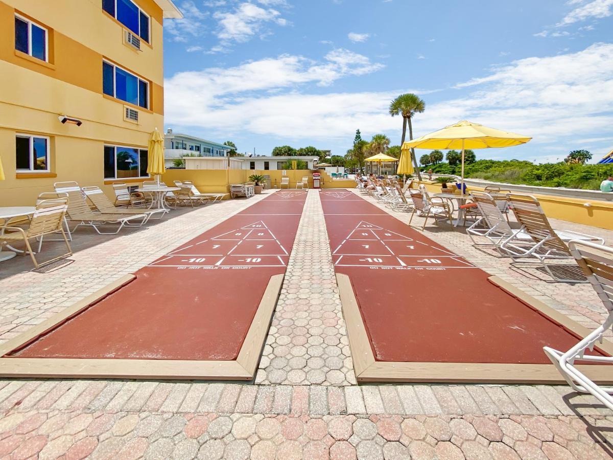 Page Terrace Beachfront Hotel Сейнт Пийт Бийч Екстериор снимка
