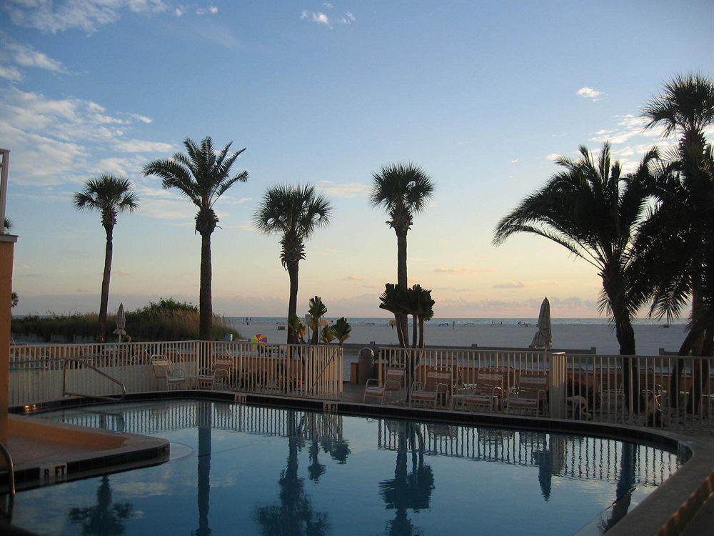 Page Terrace Beachfront Hotel Сейнт Пийт Бийч Екстериор снимка
