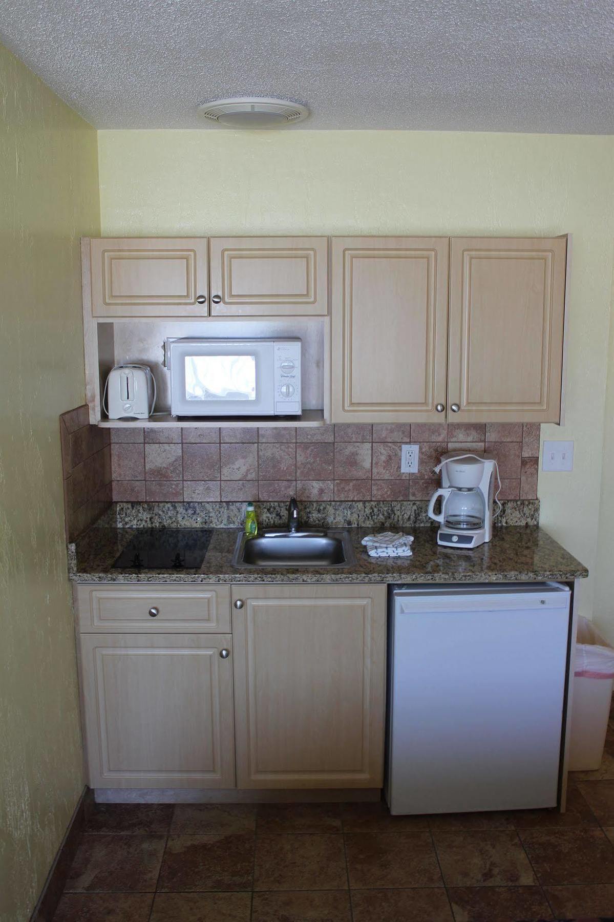 Page Terrace Beachfront Hotel Сейнт Пийт Бийч Екстериор снимка